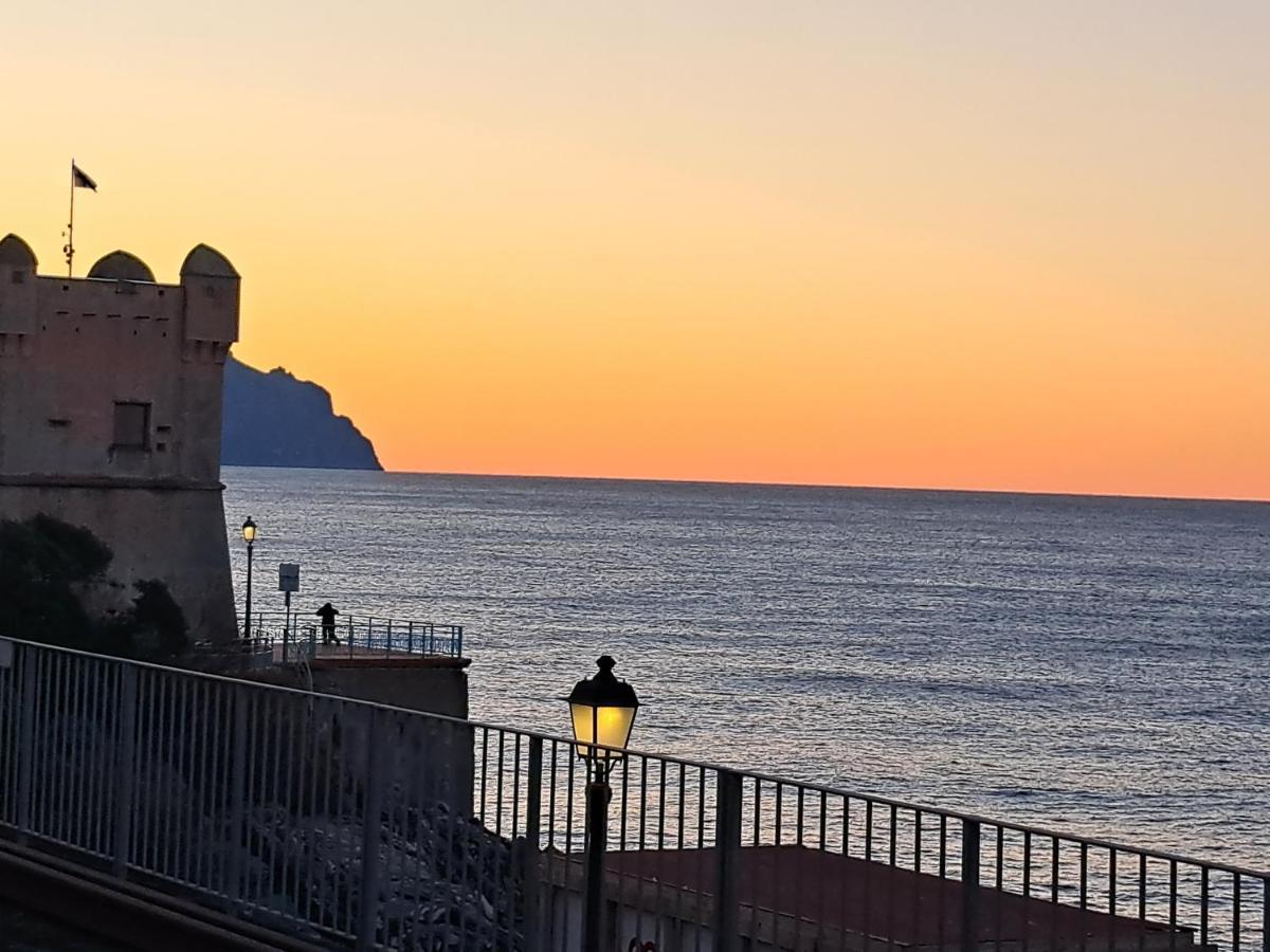 In Piazzetta A Nervi Apartment Genoa Bagian luar foto